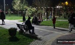 Peş peşe iki depremle sarsılan Malatyalılar parklara akın etti