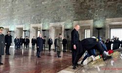 5’inci kez Azerbaycan’ın Cumhurbaşkanı seçilen Aliyev, Anıtkabir’i ziyaret etti