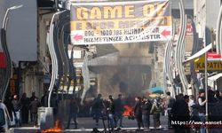 Van’da DEM Partili Zeydan’ın yerine, AK Parti Belediye Başkan Adayı Arvas’a başkanlık verildi