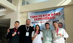 Niğde Kick Boks Takımı Türkiye Kick Boks Şampiyonası’na damga vurdu