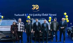 Turkcell’in 30’uncu yıl çekilişinin kazananları ödüllerini aldı