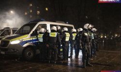 Hamburg Steilshoop’ta Gece Saatlerinde Polis Müdahalesi: Gözaltılar ve Güvenlik Önlemleri Artırıldı