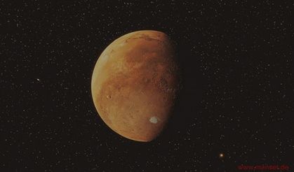 Çin'in Mars keşif aracı Tienvın-1 gezegenin iki tarafından fotoğraf gönderdi