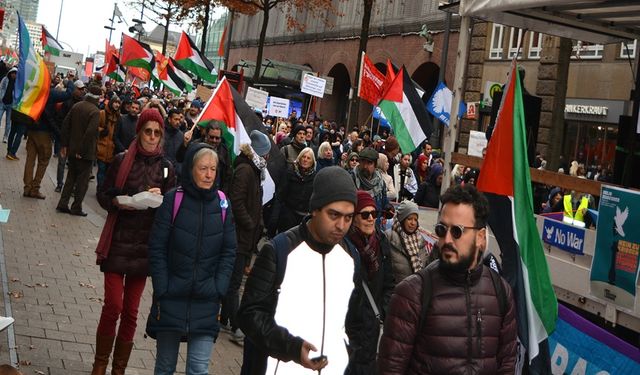 İsrail saldırıları Hamburg'da protesto edildi