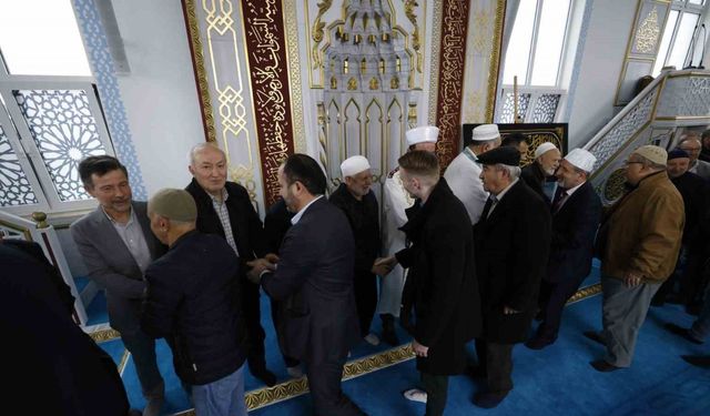 Almanya’da müslümanlardan bayram namazına yoğun ilgi