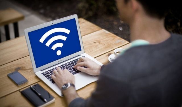 Almanya'da geçen yıl 2,8 milyon kişi hiç internet kullanmadı