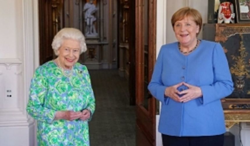 Merkel ve İngiltere Kraliçesi, Windsor Kalesi'nde bir araya geldi