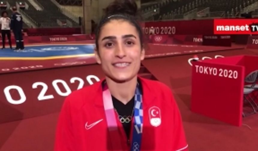 Milli tekvandocu Hatice Kübra kazandığı bronz madalyanın mutluluğunu yaşıyor