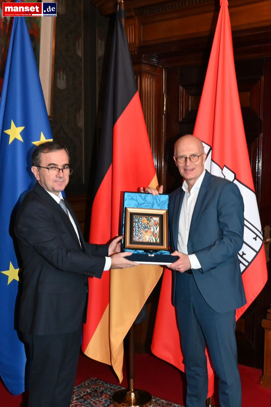 599538722 889159786947224 3567189374924523099 N